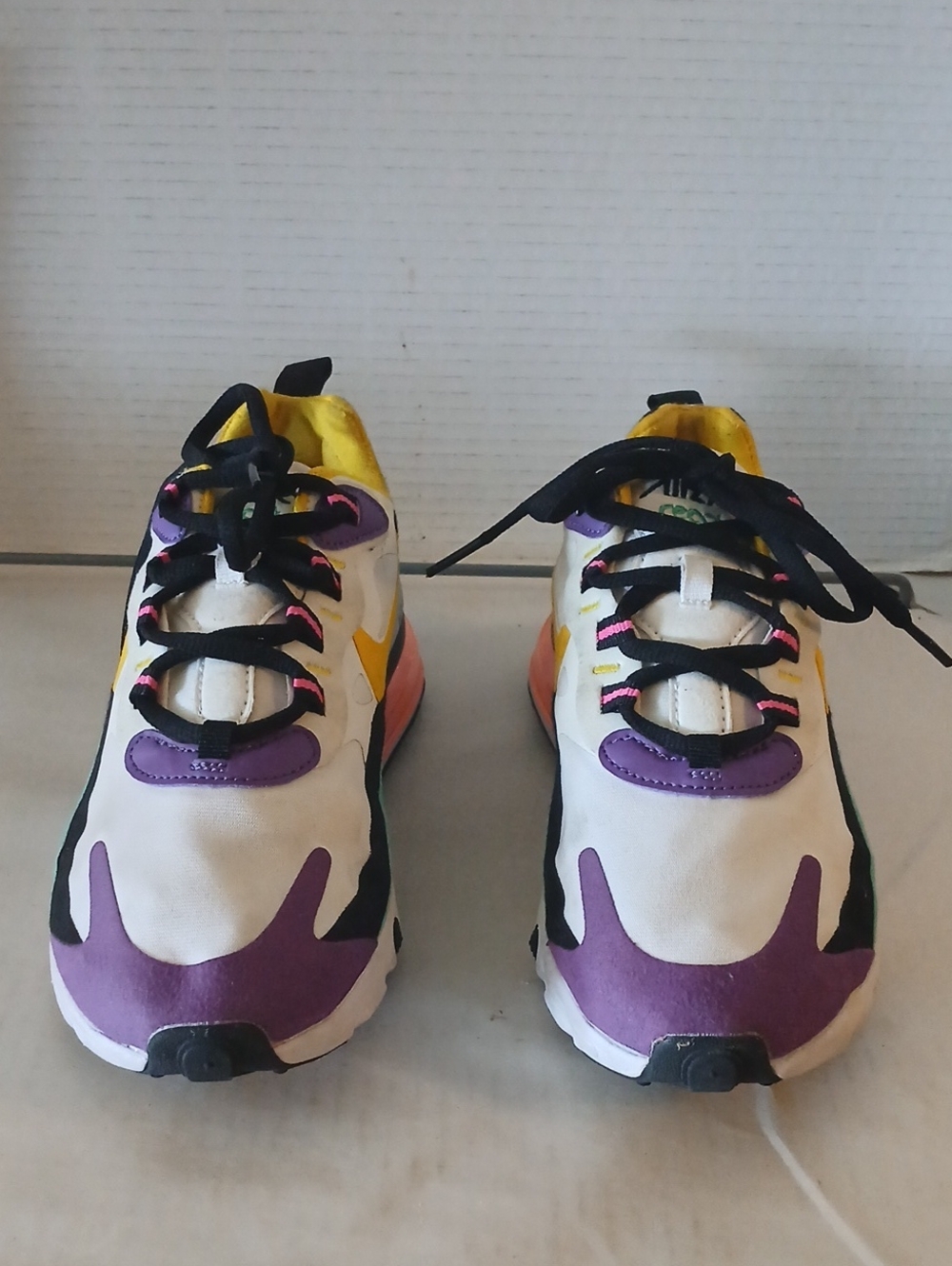 Nike Air Max 270 Women's Multicolor Sneakers - Picture 2 of 9